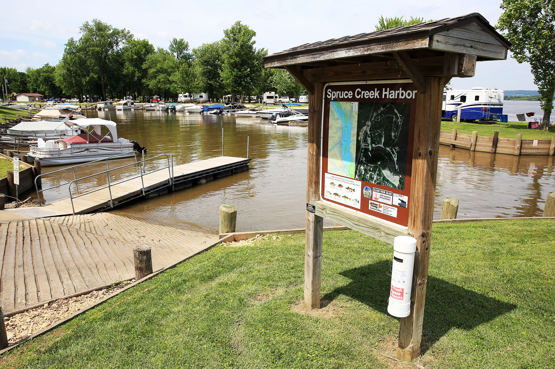 THE GREAT RIVER-0550